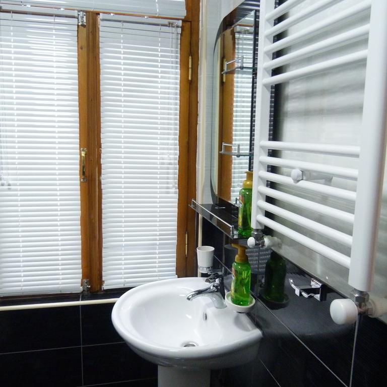 Anano Apartment On Botanikuri Tbilisi Phòng bức ảnh