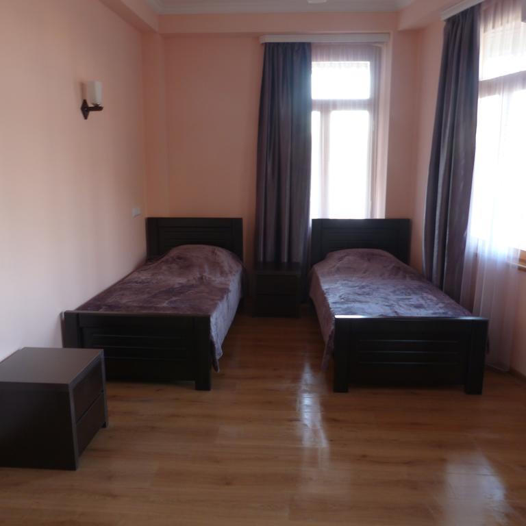Anano Apartment On Botanikuri Tbilisi Phòng bức ảnh