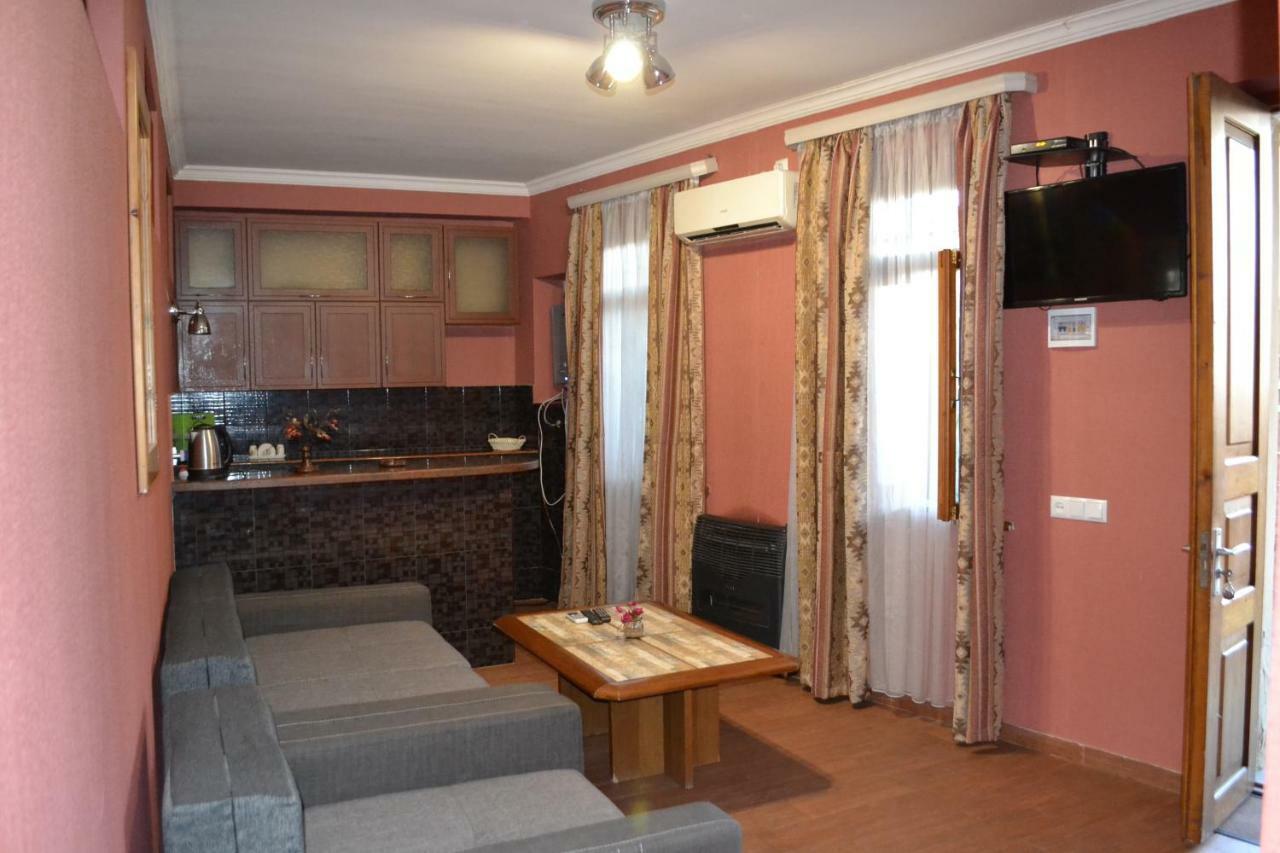 Anano Apartment On Botanikuri Tbilisi Ngoại thất bức ảnh